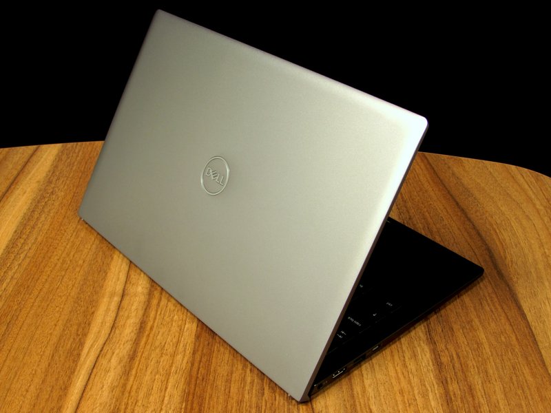 Dell Inspiron 5410 (14 5000 sorozat) 2 az 1-ben Laptop